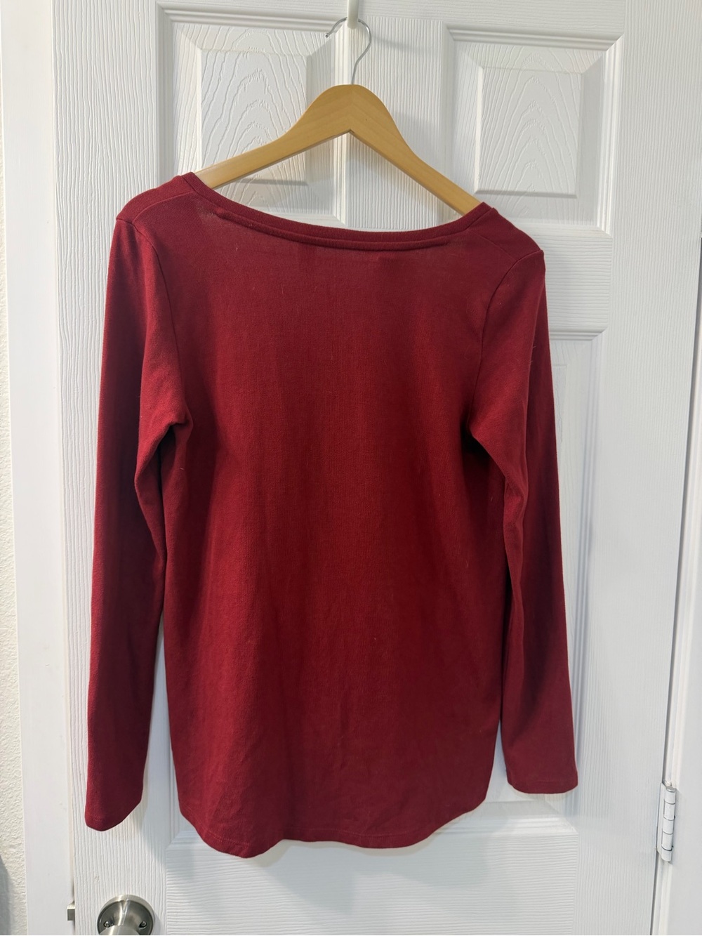 American Eagle Outfitters Women’s V-Neck Long Sleeve Top - Burgundy - Picture 3 of 4
